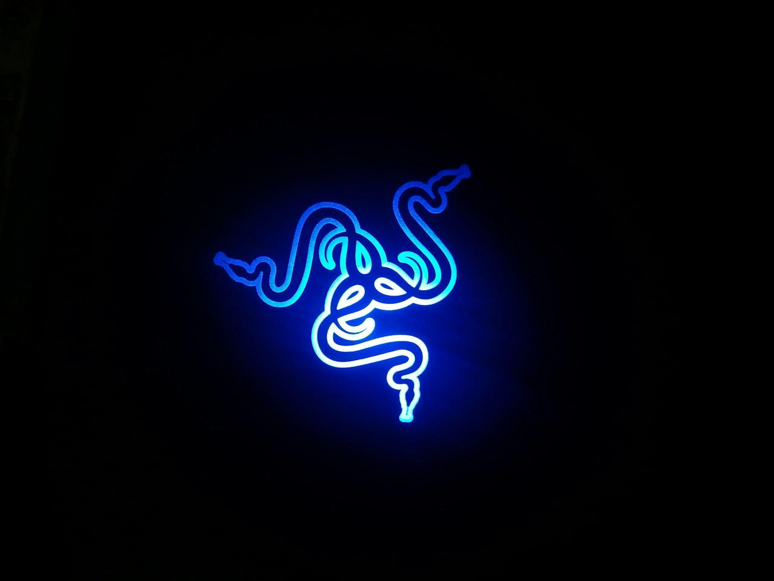 Featured image of post Razer Hintergrund Blau